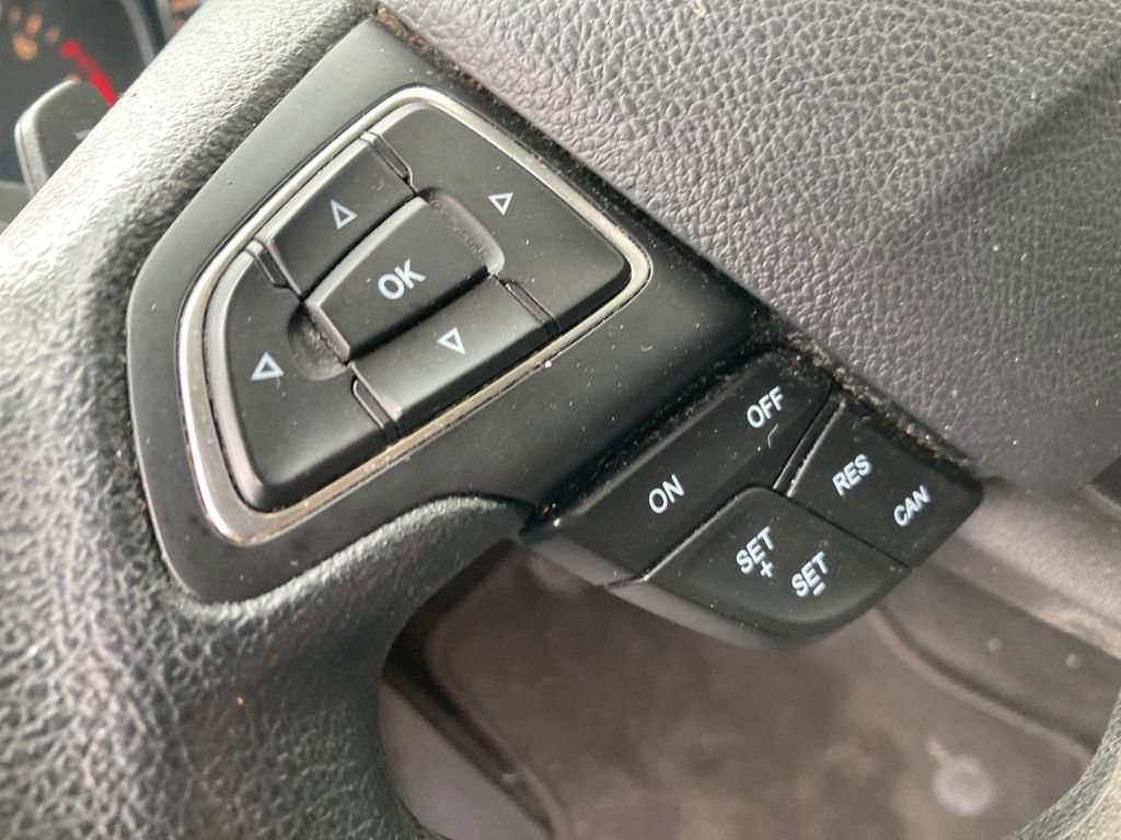 Used 2017 Ford Escape SE w/ Equipment Group 201A image 36