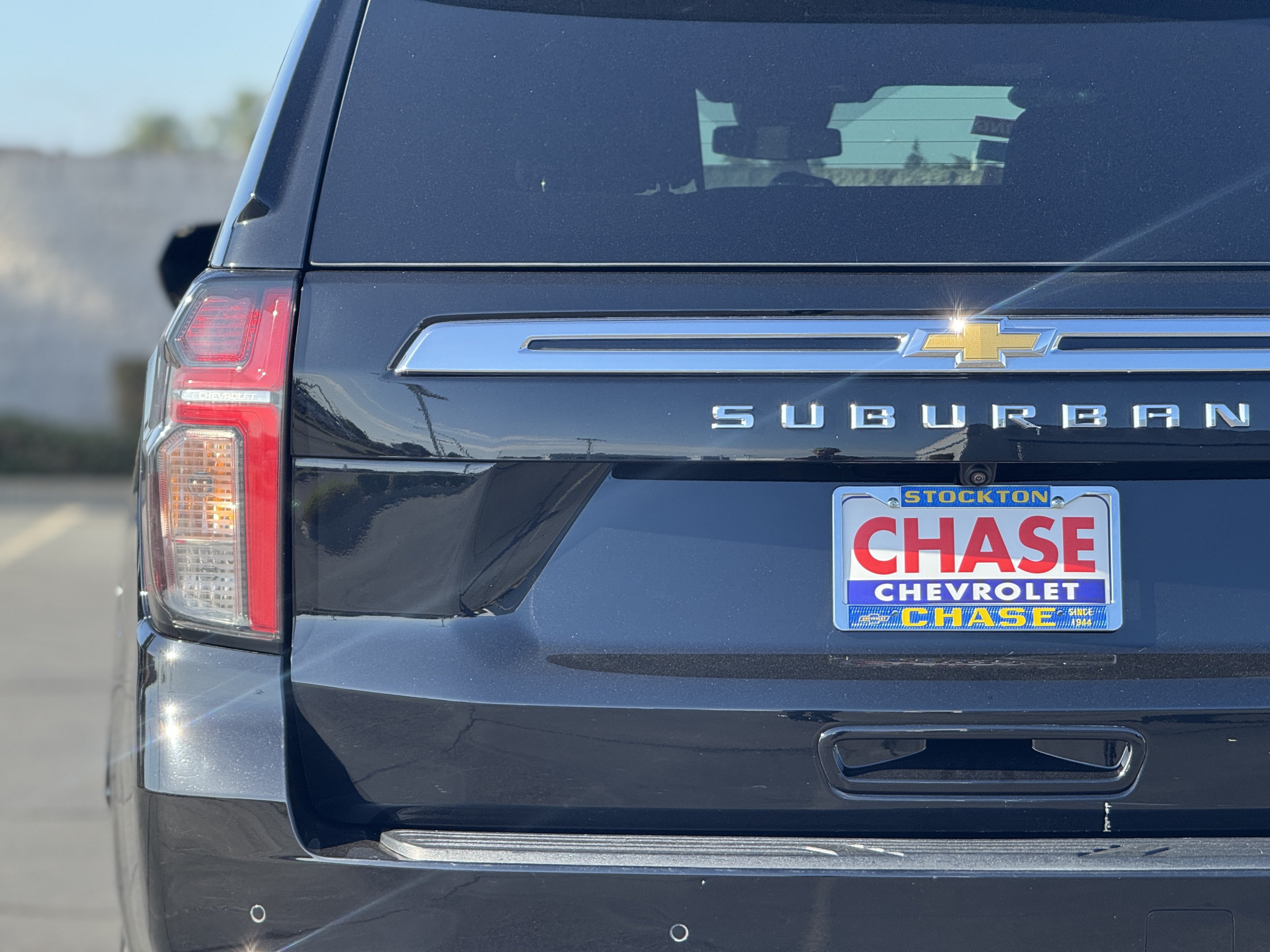 Certified 2024 Chevrolet Suburban LS AWD/4WD image 7