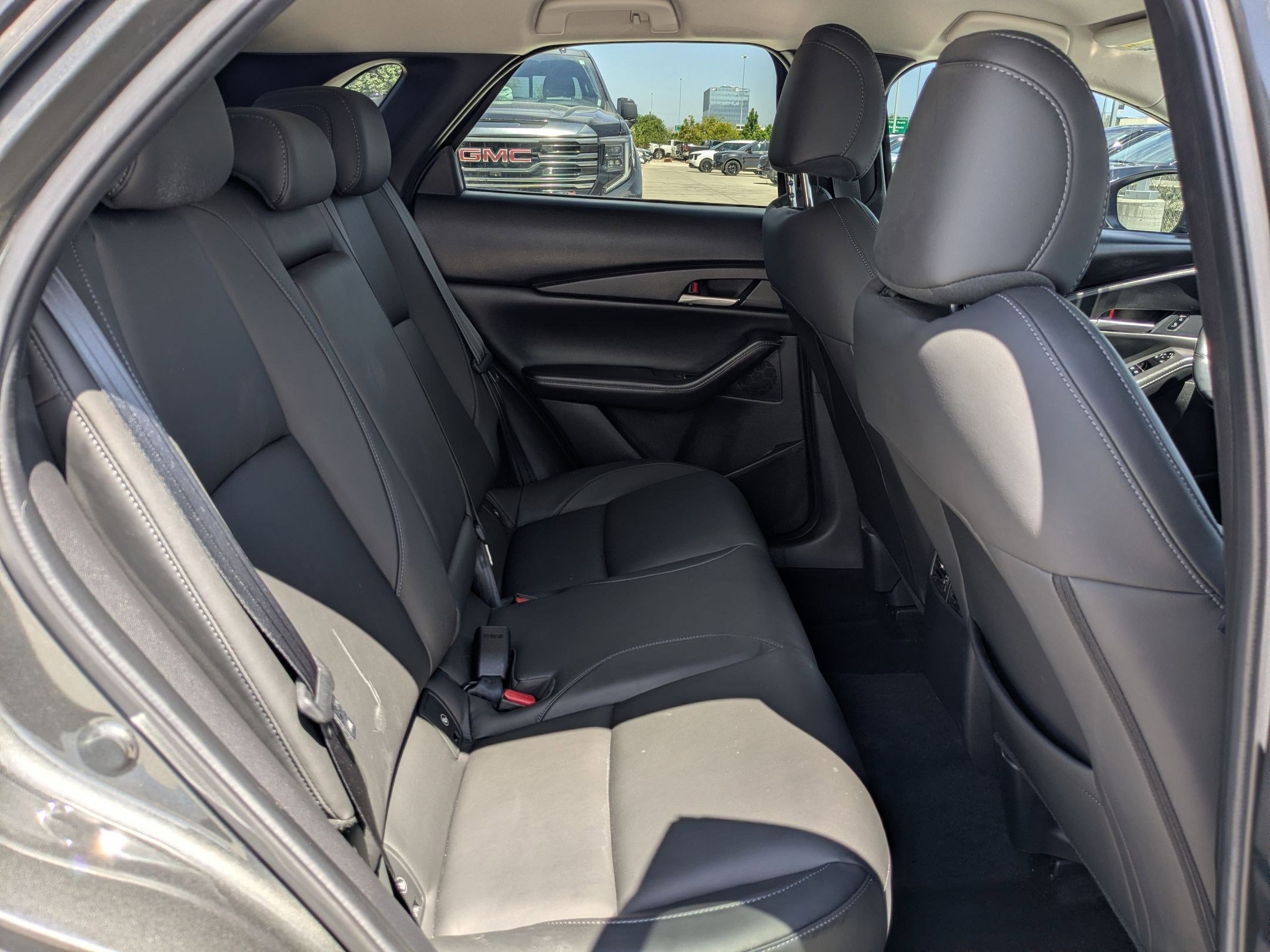 Used 2021 MAZDA CX-30 AWD 2.5 S w/ Select Package image 26