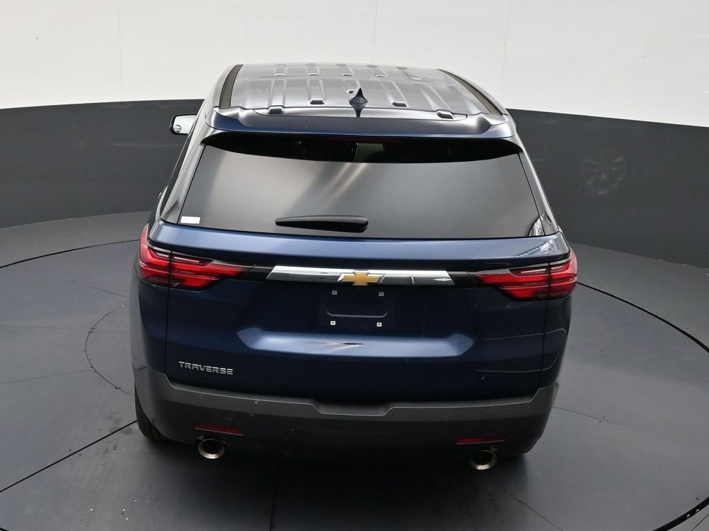 Used 2023 Chevrolet Traverse LS FWD image 15
