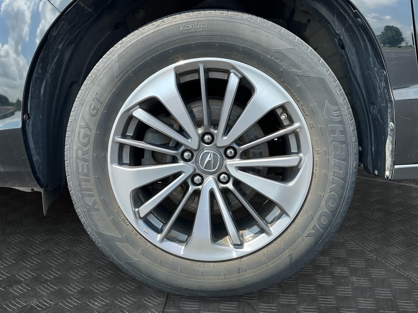 Used 2017 Acura RDX AWD w/ Advance Package image 13