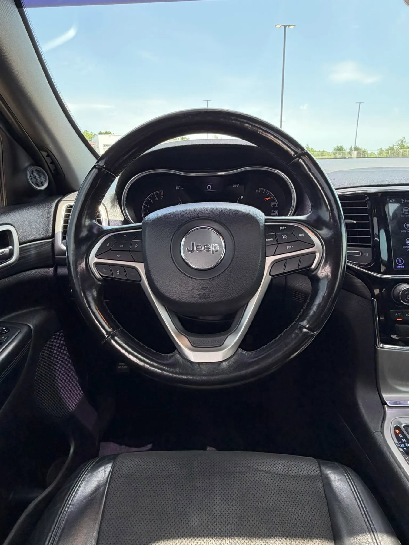 Used 2020 Jeep Grand Cherokee Altitude AWD/4WD image 14