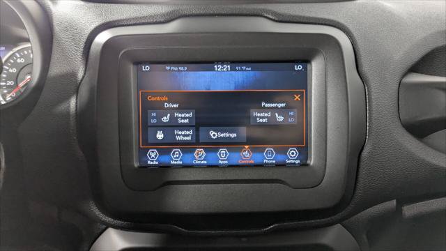 Used 2020 Jeep Renegade Limited AWD/4WD image 33