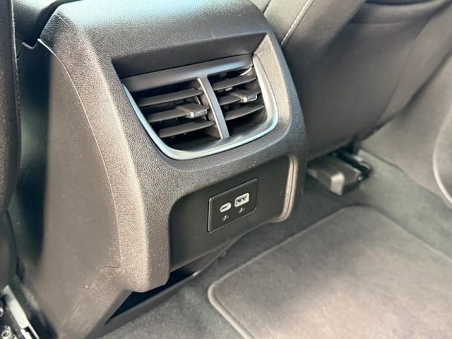 Used 2025 Chevrolet Blazer LT AWD/4WD image 19