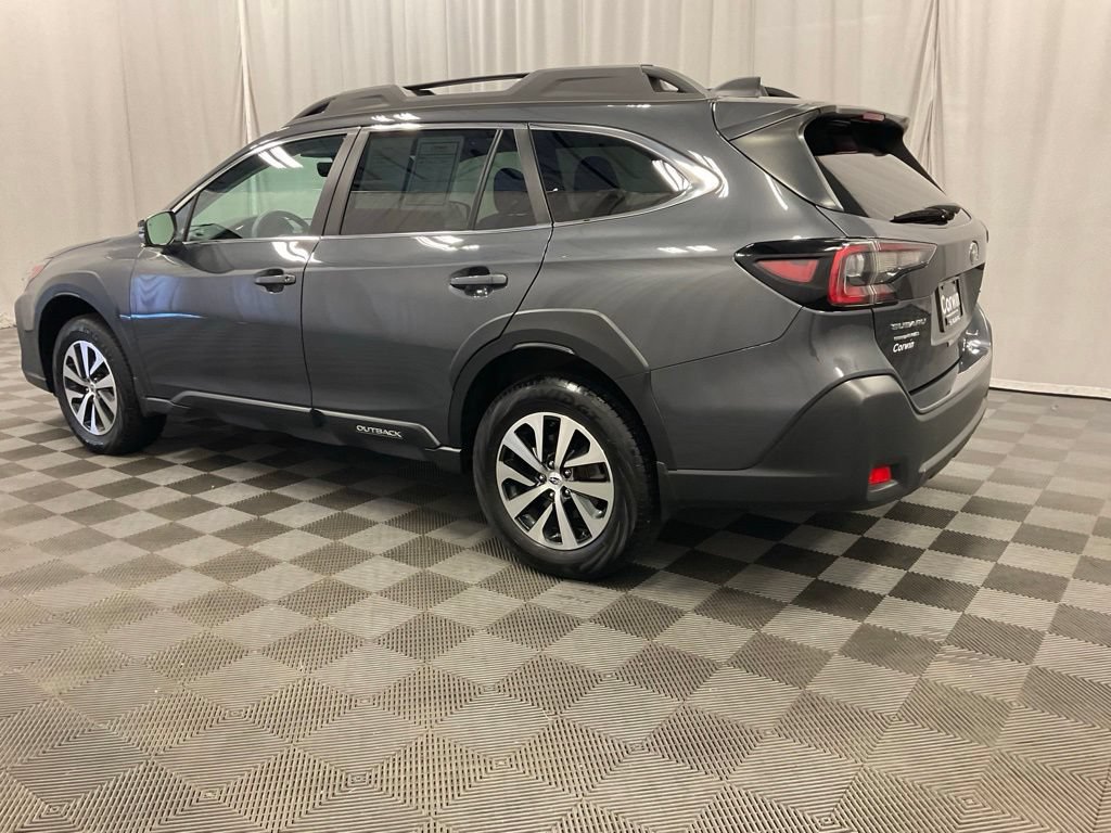 Used 2024 Subaru Outback Premium AWD/4WD image 4