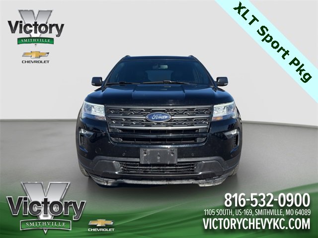 Used 2018 Ford Explorer XLT w/ Equipment Group 202A image 2