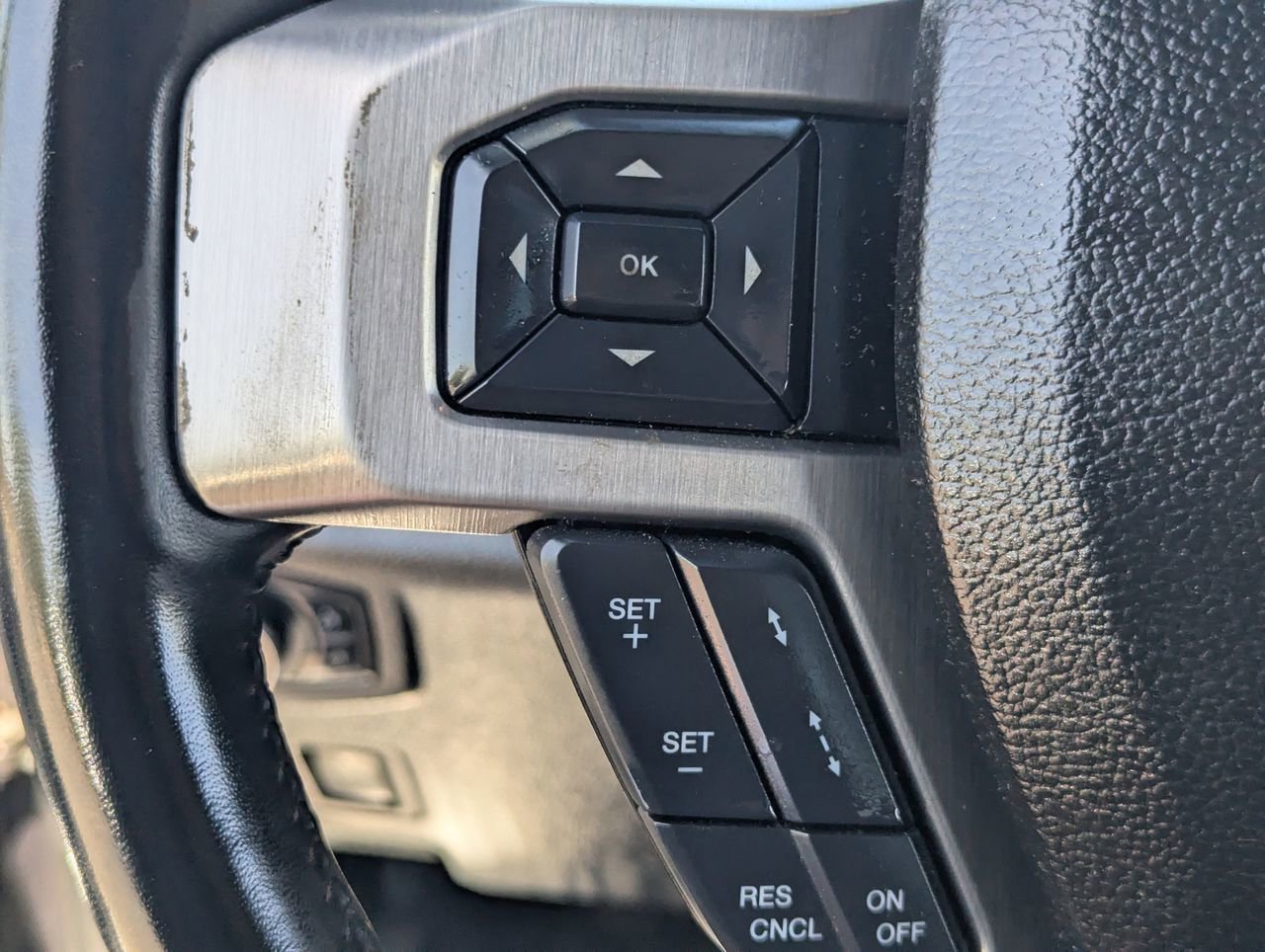 Used 2018 Ford F450 Platinum w/ Platinum Ultimate Package AWD/4WD image 27