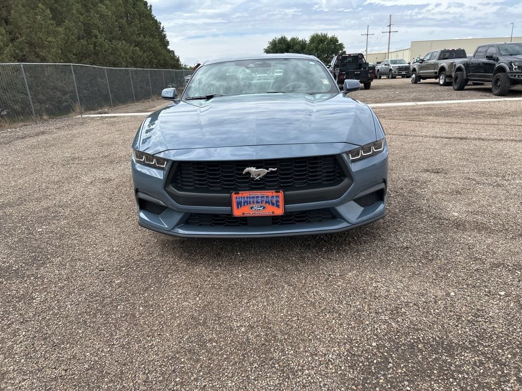 Used 2024 Ford Mustang Coupe RWD image 9