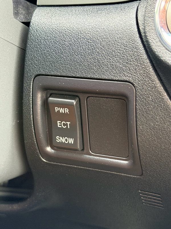 Used 2012 Lexus IS 350C w/ Luxury Pkg RWD image 31