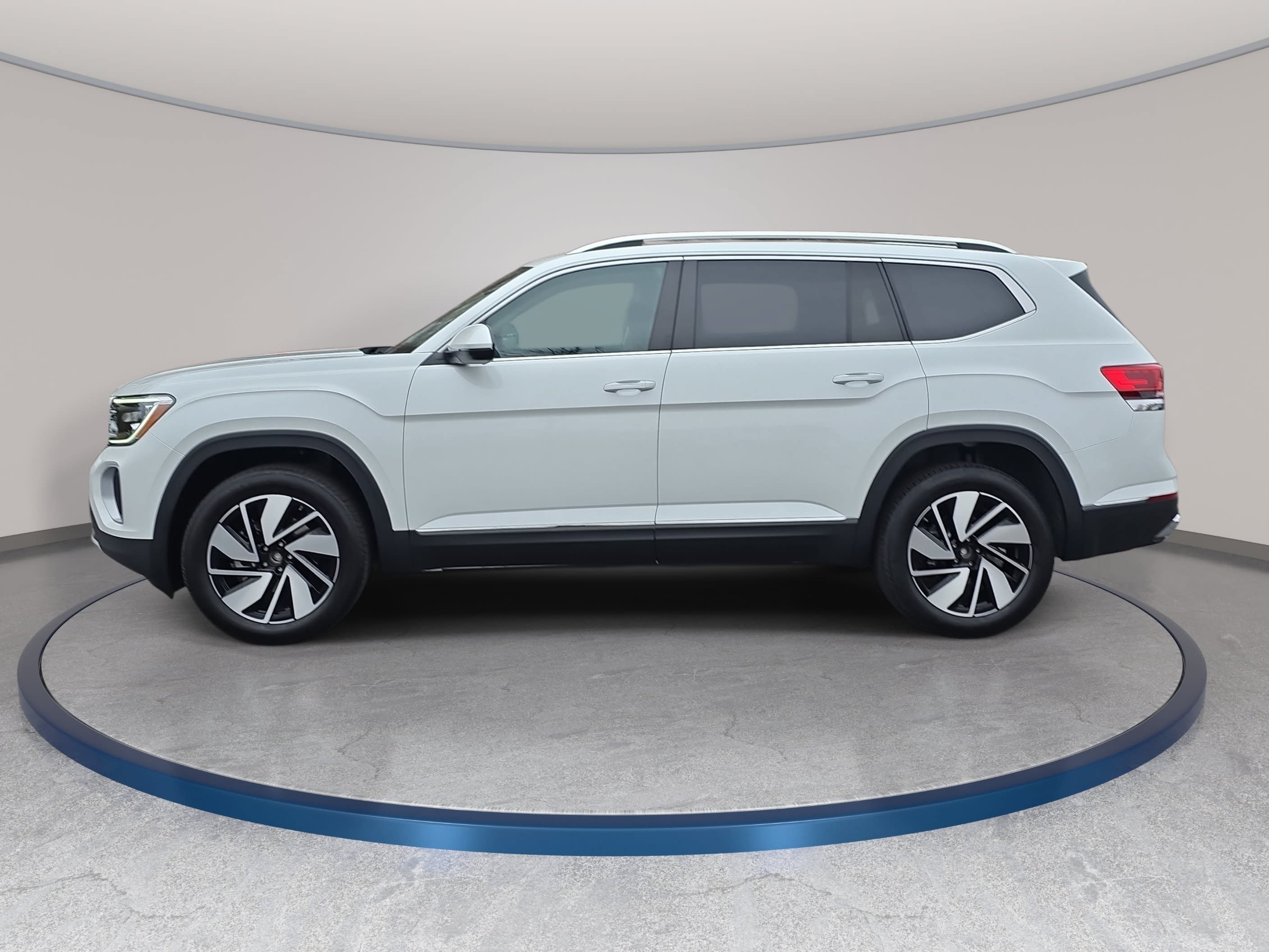 New 2026 Volkswagen Atlas SEL AWD/4WD image 8
