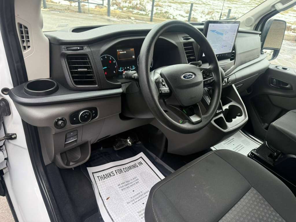 Used 2022 Ford Transit 350 XLT image 32