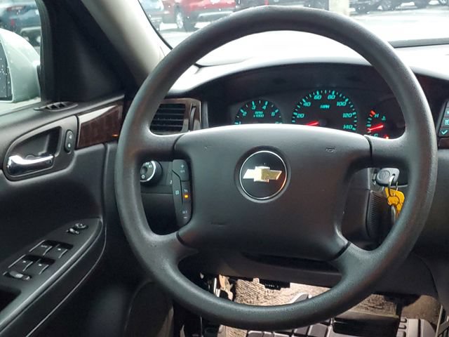 Used 2014 Chevrolet Impala Limited LS FWD image 22