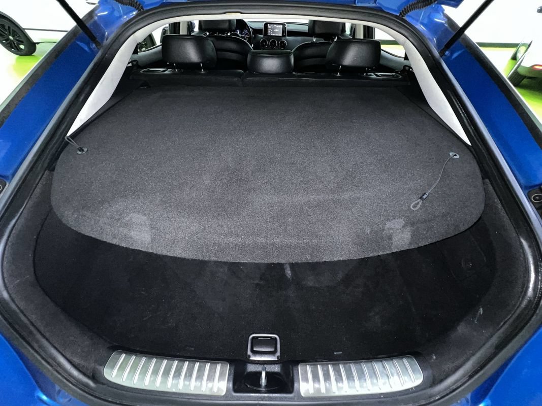 Used 2018 Kia Stinger RWD image 25