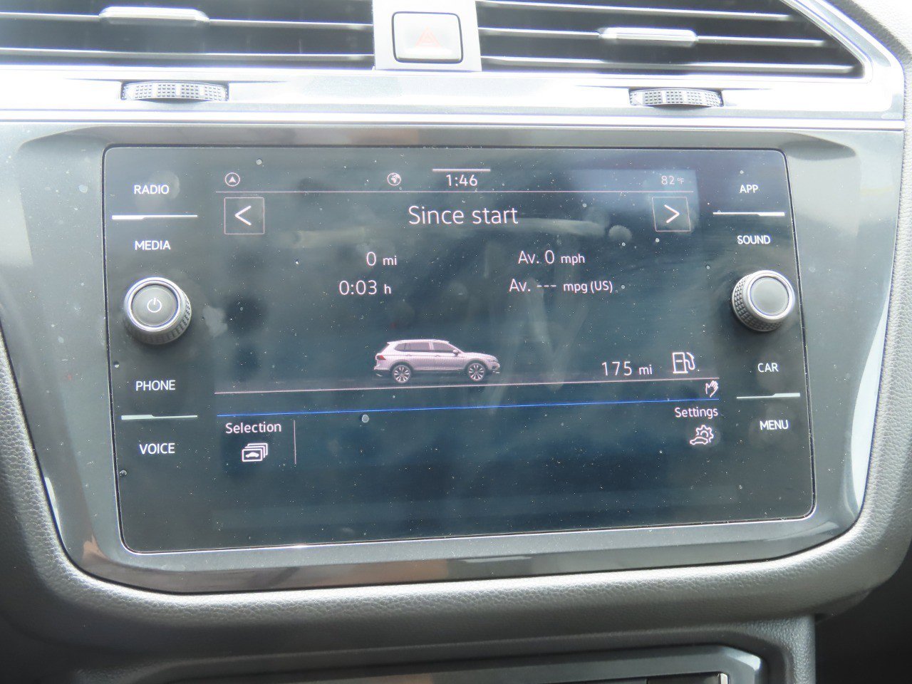 Used 2021 Volkswagen Tiguan SE w/ Panoramic Sunroof Package FWD image 29