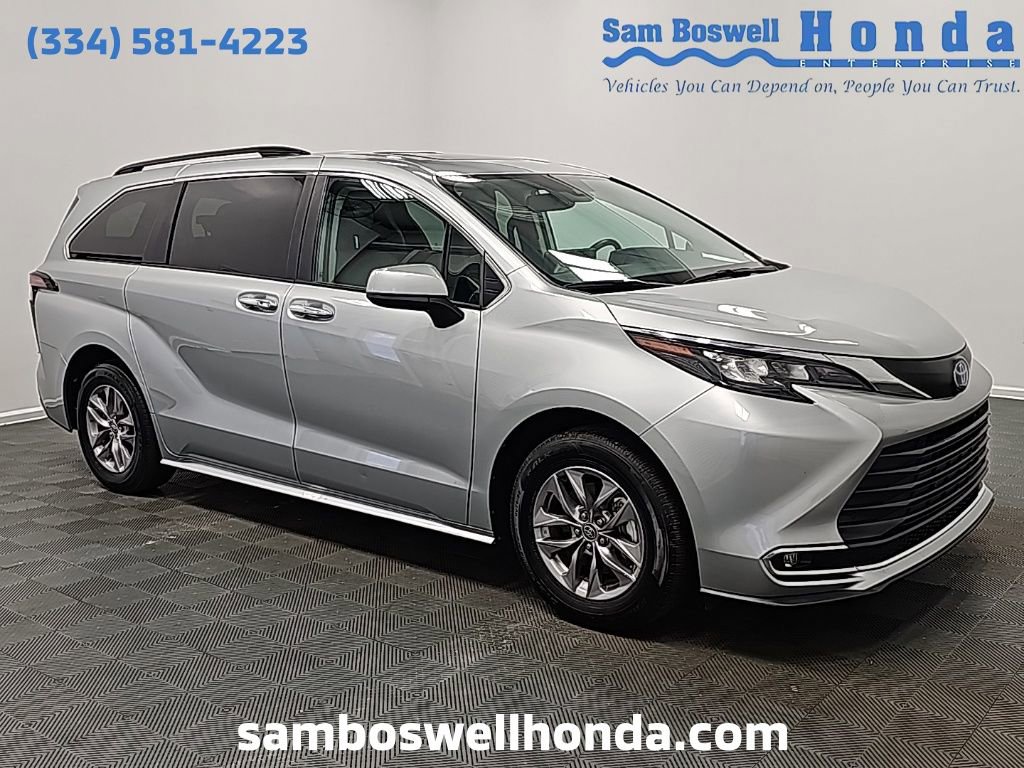 Used 2024 Toyota Sienna XLE