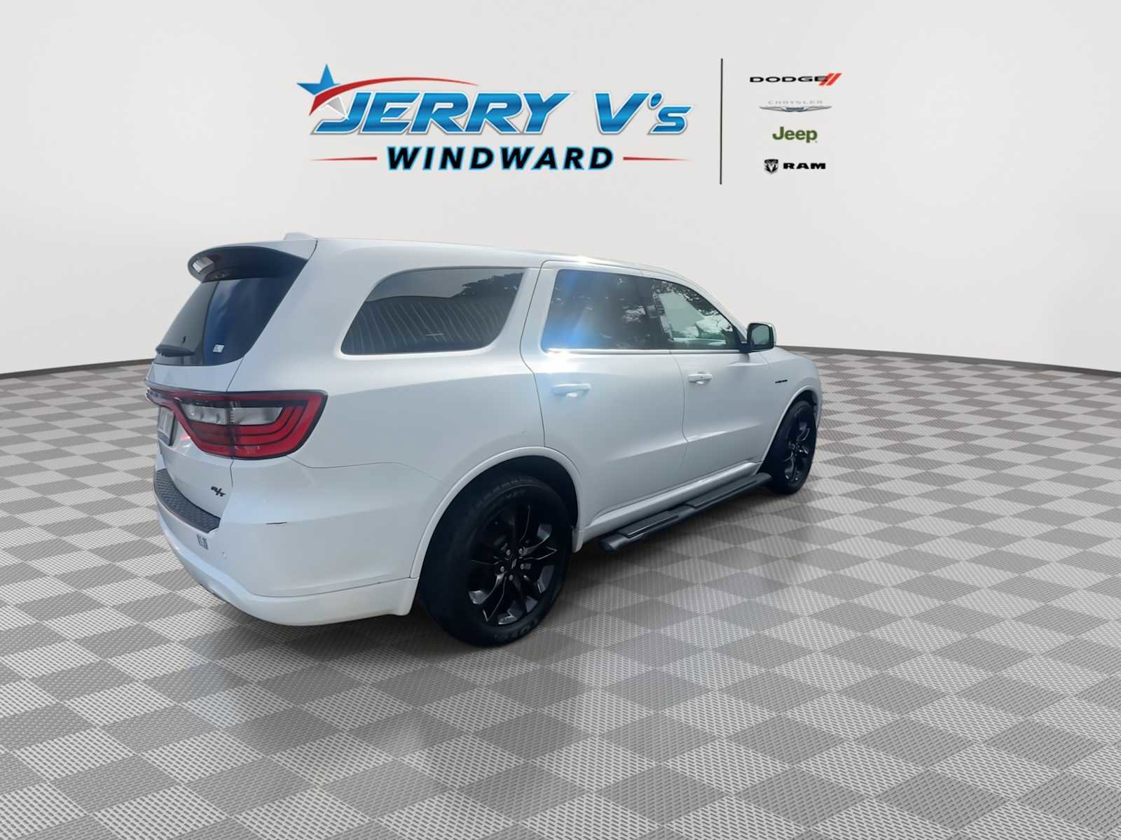 Used 2022 Dodge Durango R/T w/ Quick Order Package 22F image 8