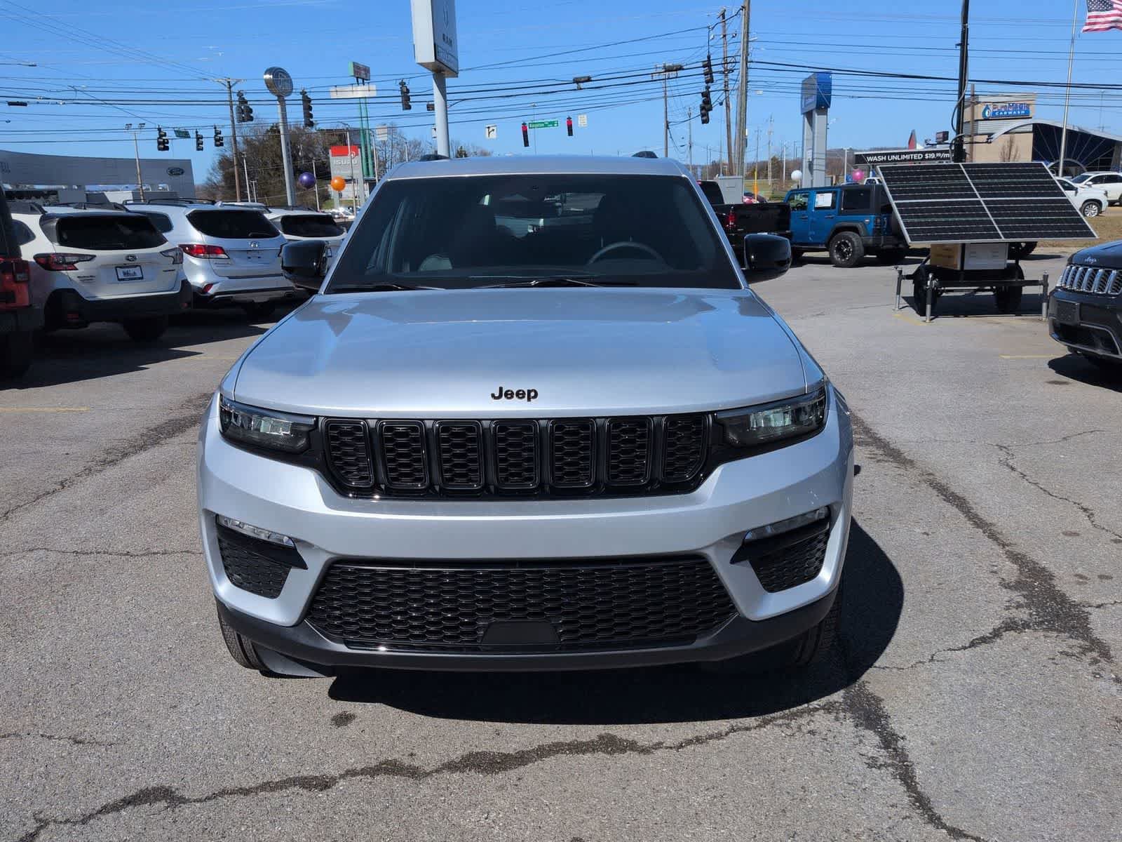 New 2025 Jeep Grand Cherokee Limited w/ Black Appearance Package image 3