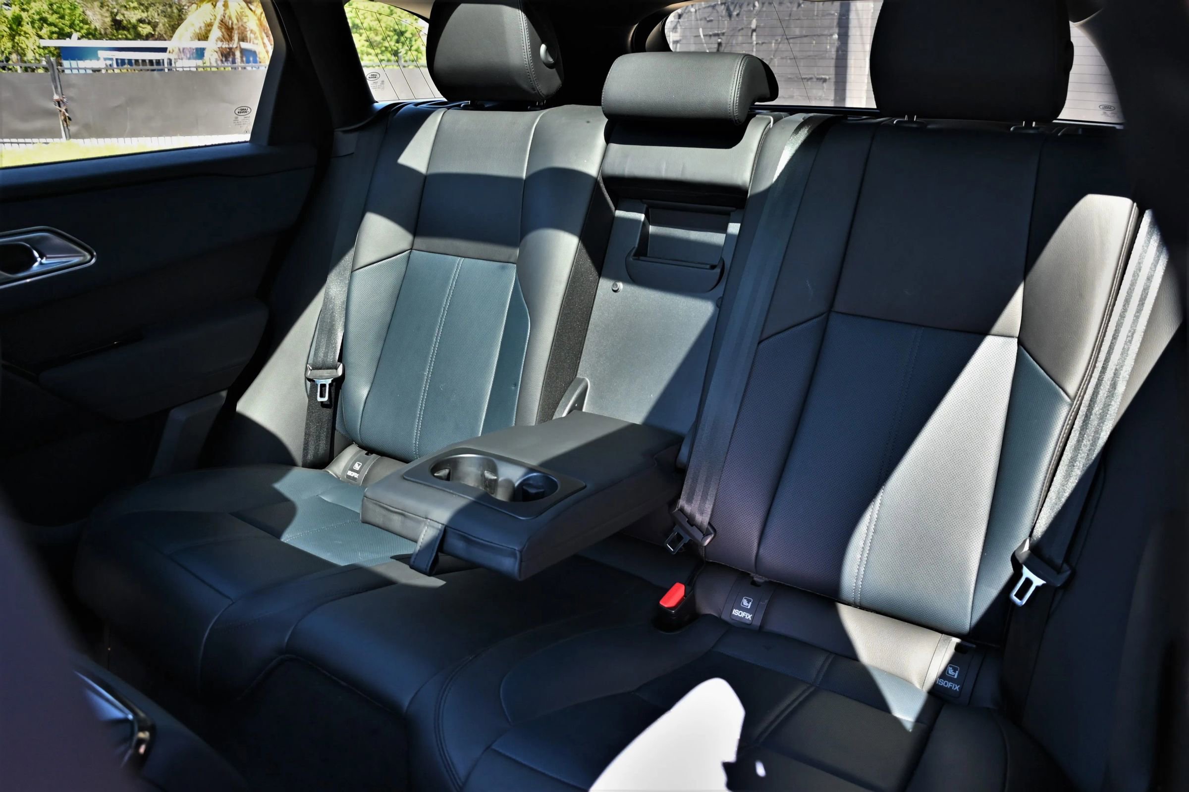 Used 2024 Land Rover Range Rover Velar Dynamic SE image 37