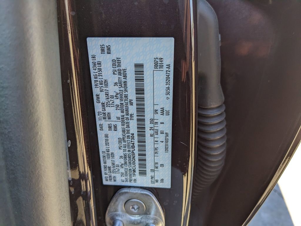 Used 2023 Ford Escape Active w/ Tech Pack #2 image 40