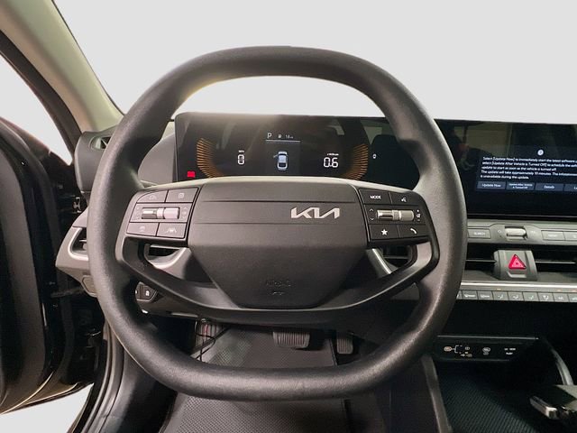 Certified 2025 Kia K4 LX image 11