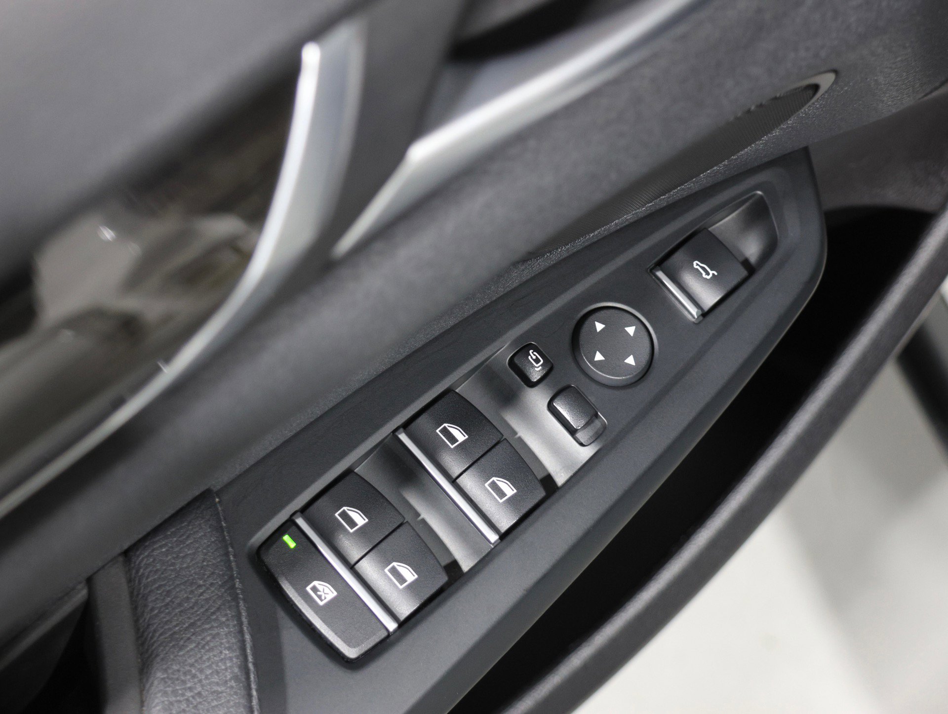 Used 2017 BMW X3 xDrive28i image 8