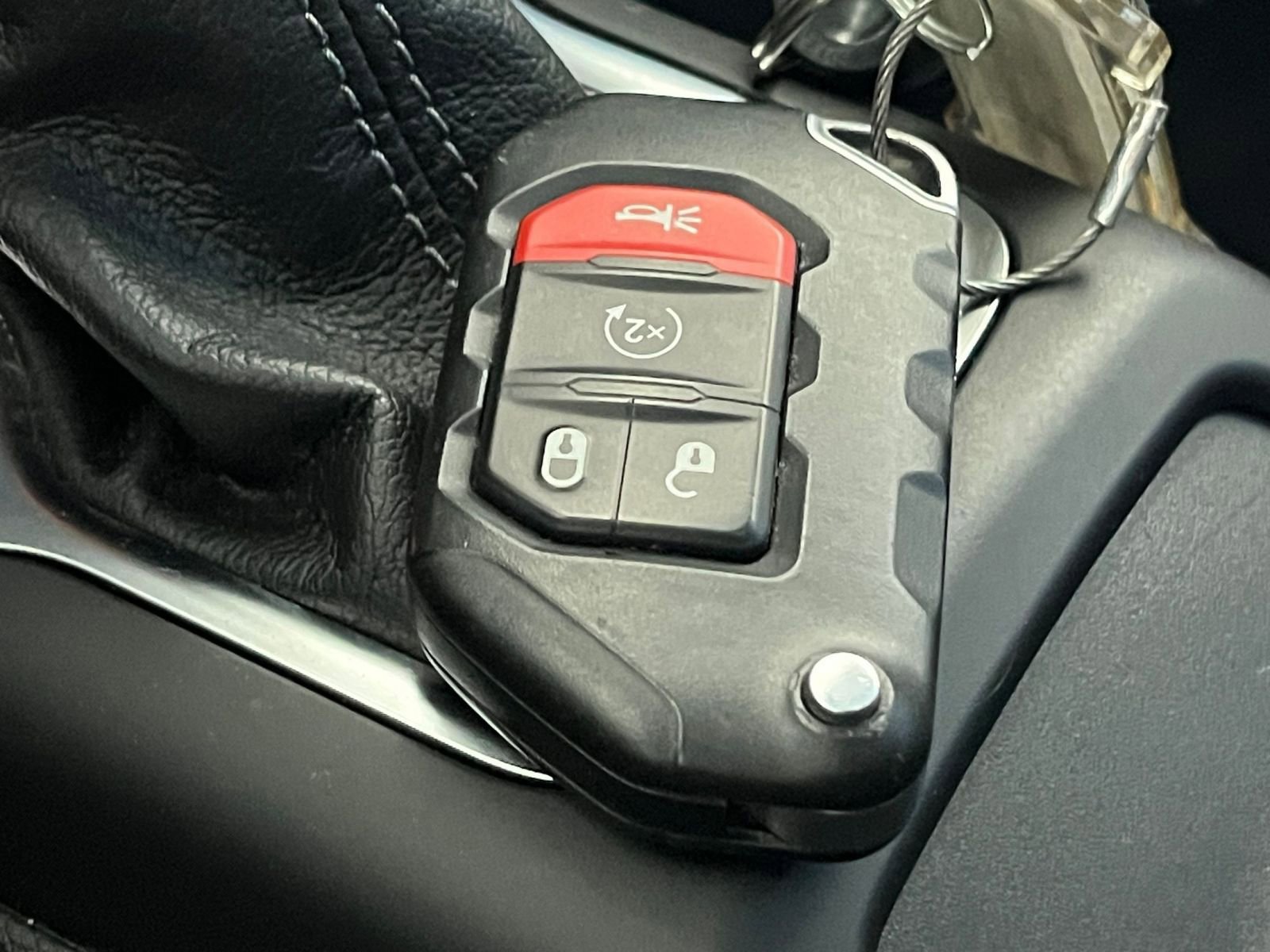 Used 2025 Jeep Wrangler Sahara image 22