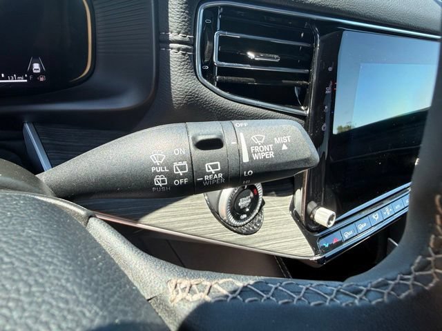 Used 2024 Jeep Wagoneer Series III w/ Premium Group I AWD/4WD image 23