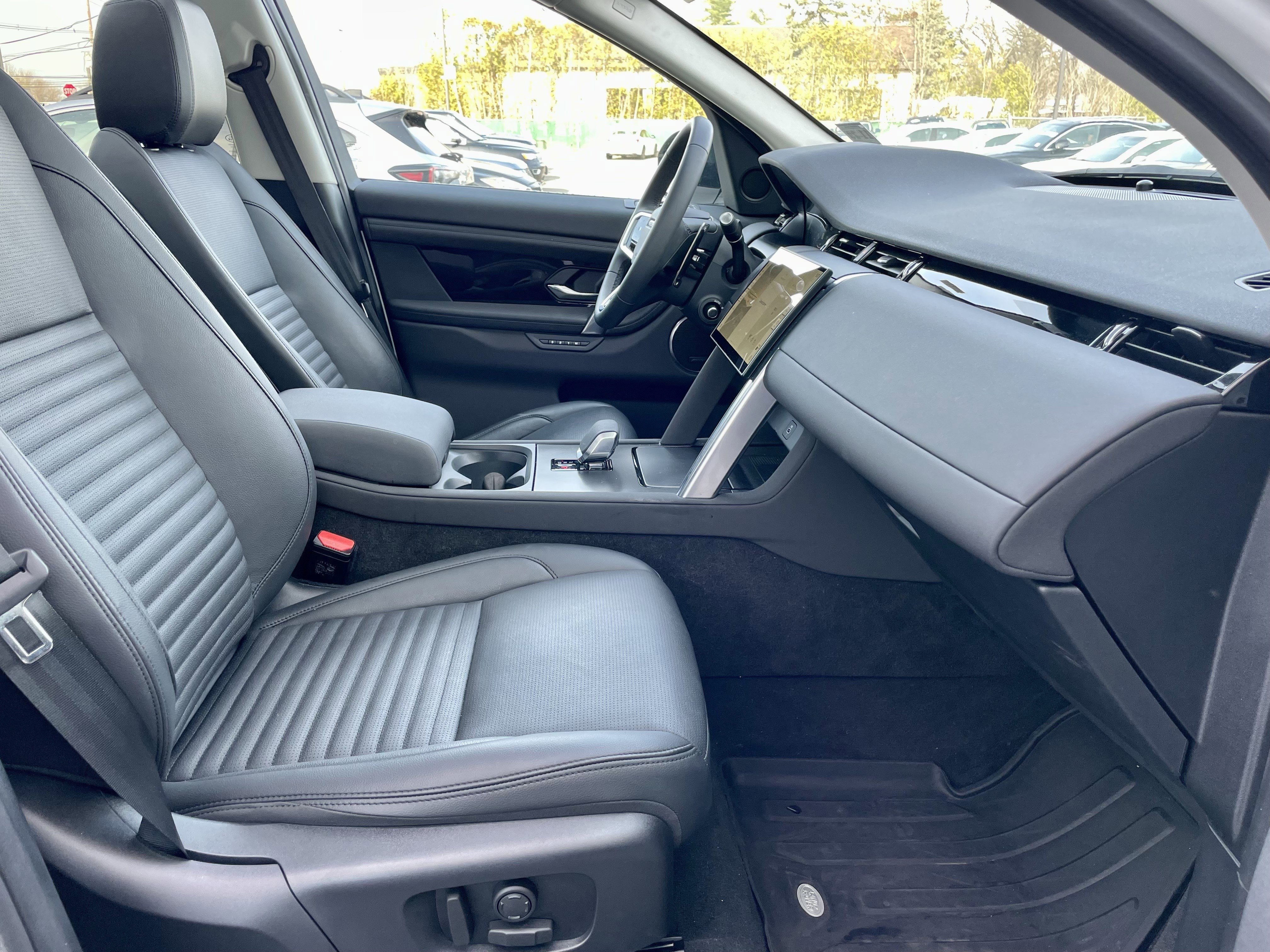 Certified 2024 Land Rover Discovery Sport S image 15