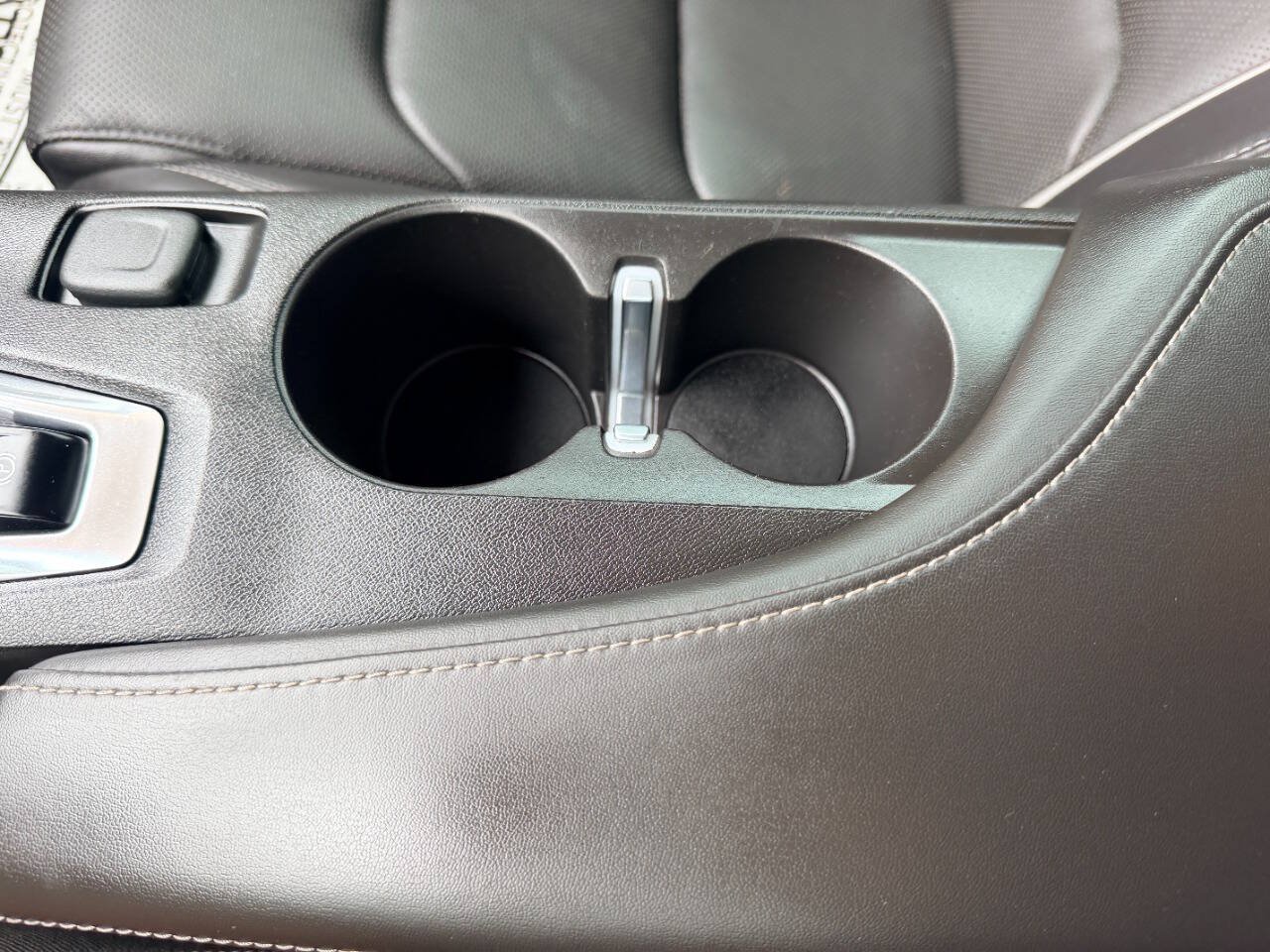 Used 2018 Chevrolet Camaro SS RWD image 41