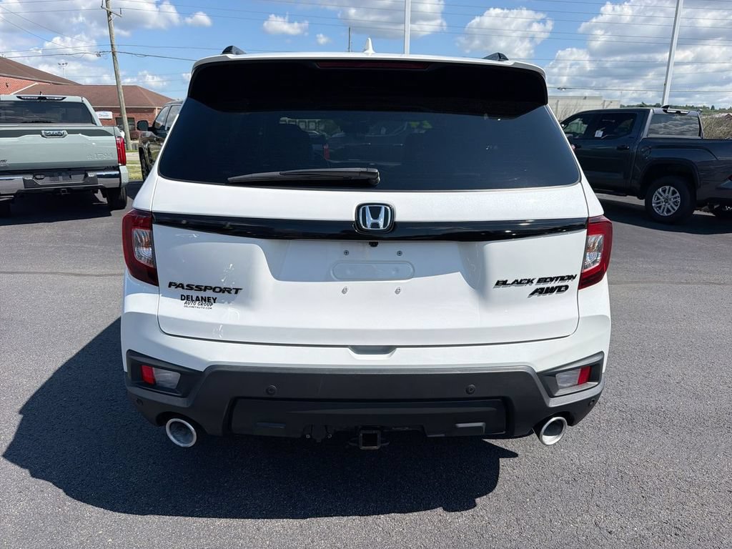 Used 2024 Honda Passport Black Edition image 7