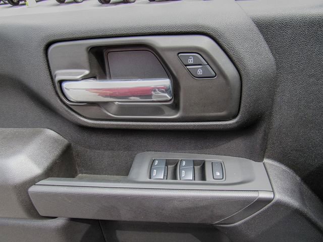 New 2024 GMC Sierra 2500 Pro w/ X31 Off-Road Package image 15