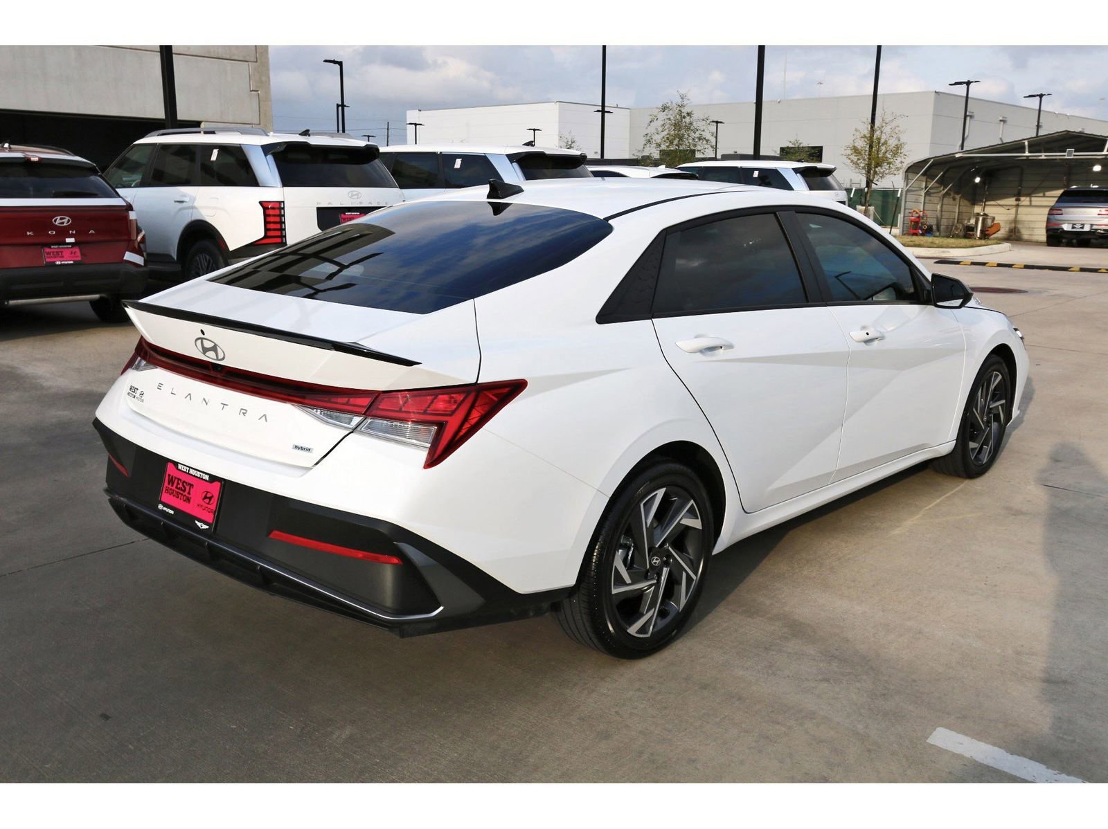 Certified 2025 Hyundai Elantra SEL image 9