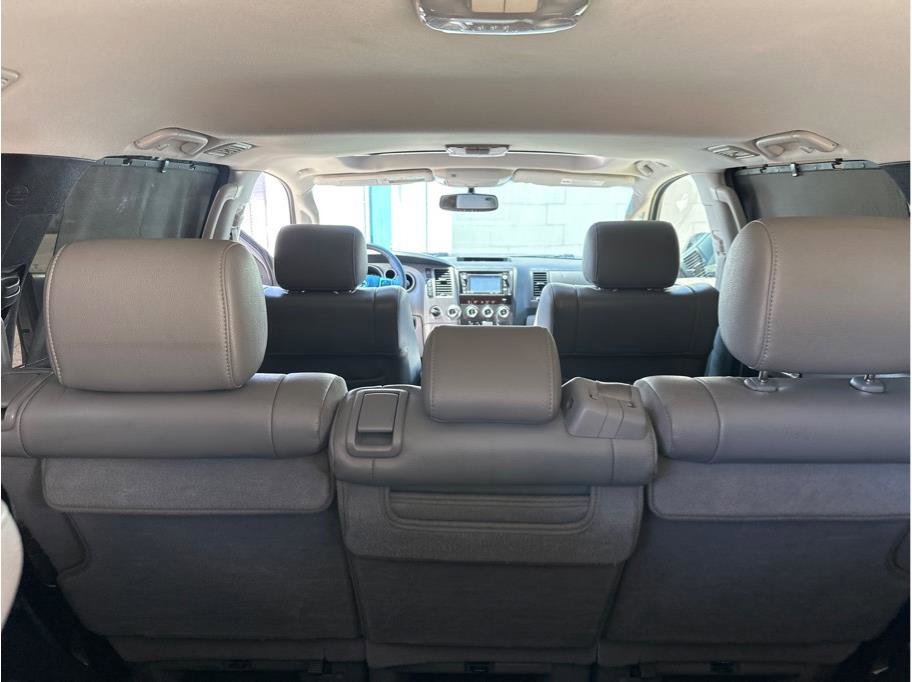Used 2016 Toyota Sequoia Limited w/ Safety & Convenience Package AWD/4WD image 22