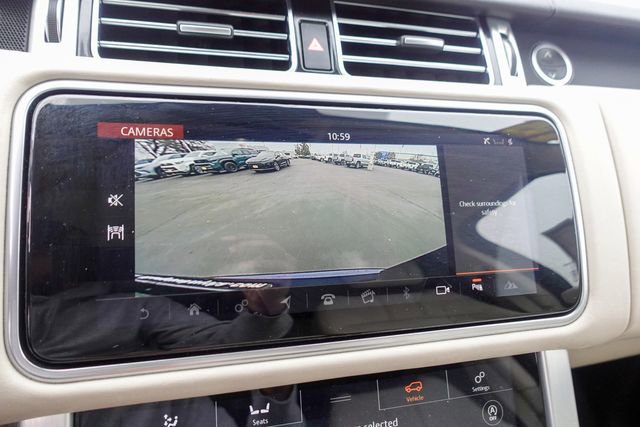 Used 2019 Land Rover Range Rover HSE image 17