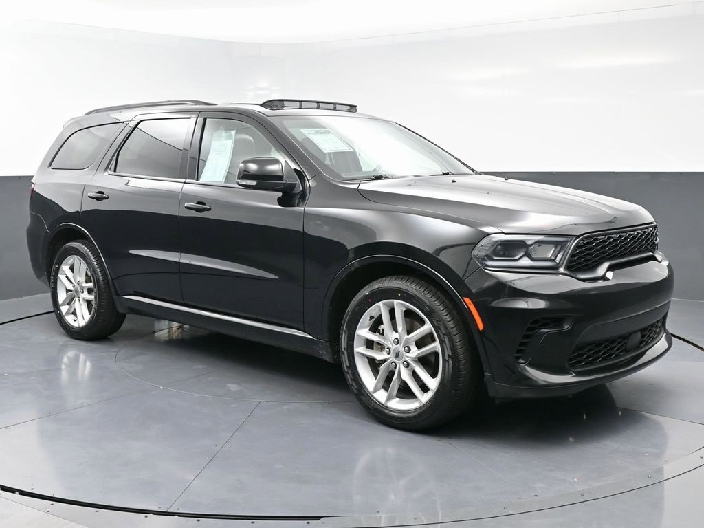 Used 2024 Dodge Durango GT image 3