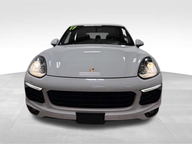 Used 2017 Porsche Cayenne Platinum Edition image 3