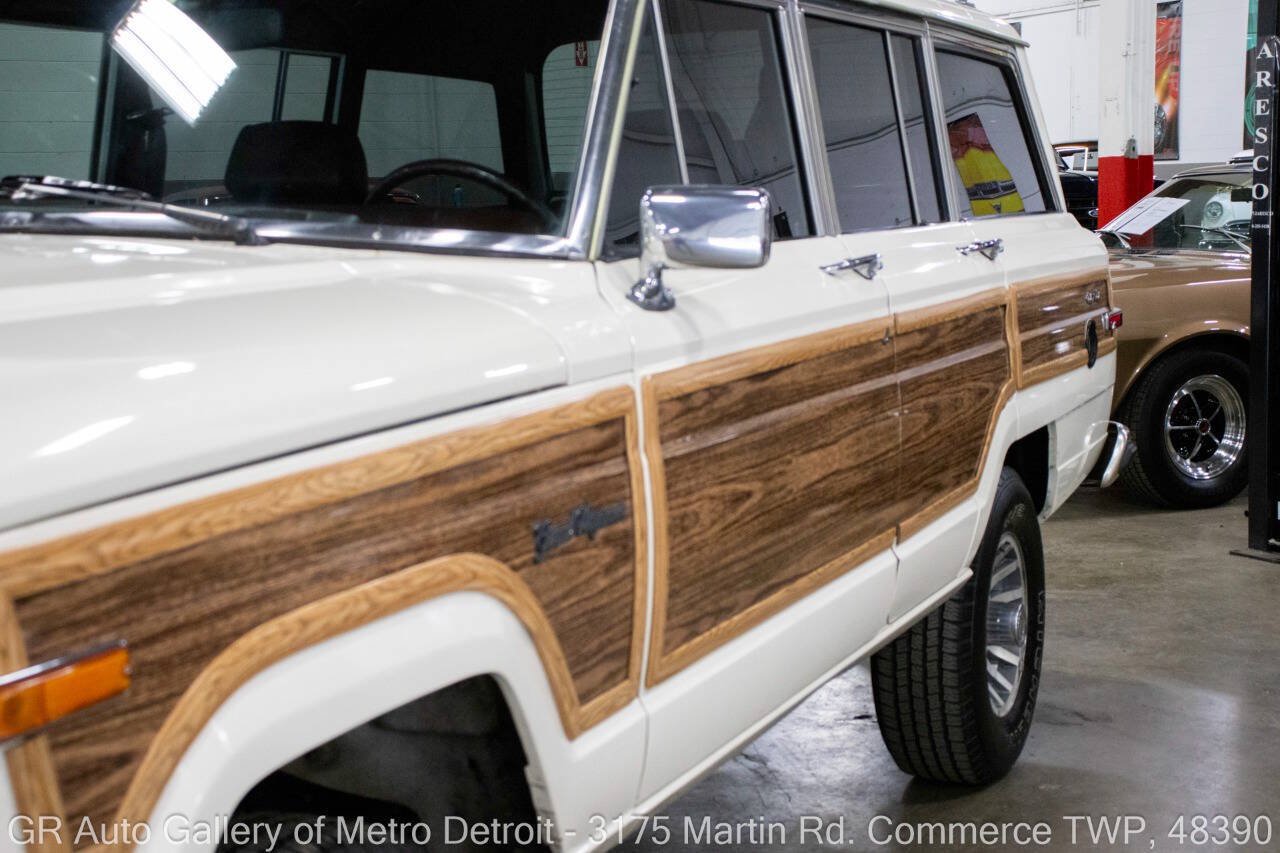 Used 1987 Jeep Grand Wagoneer AWD/4WD image 22