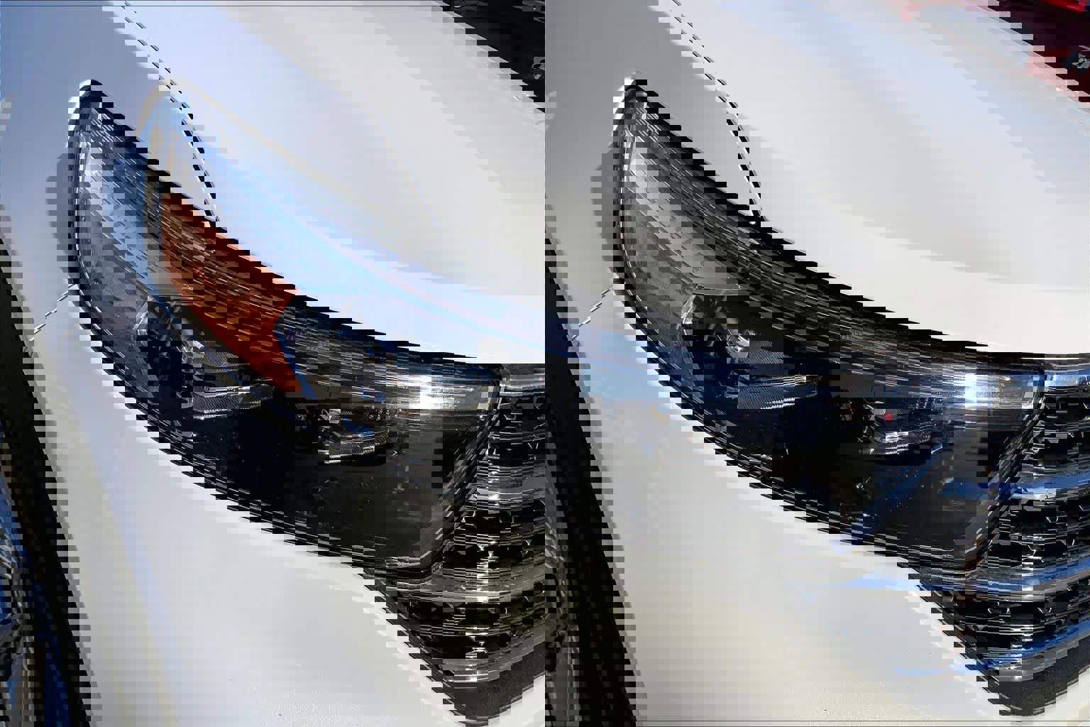 Used 2023 Ford Explorer XLT w/ Equipment Group 202A image 24