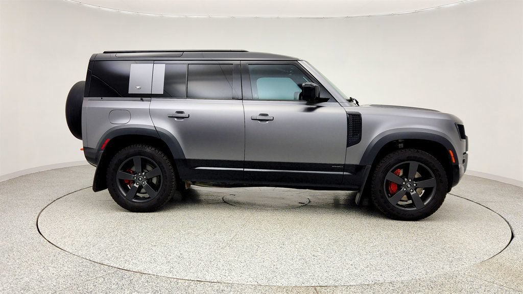 Used 2022 Land Rover Defender 110 X AWD/4WD image 4