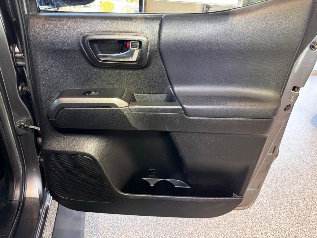 Certified 2022 Toyota Tacoma TRD Sport w/ Technology Package image 60