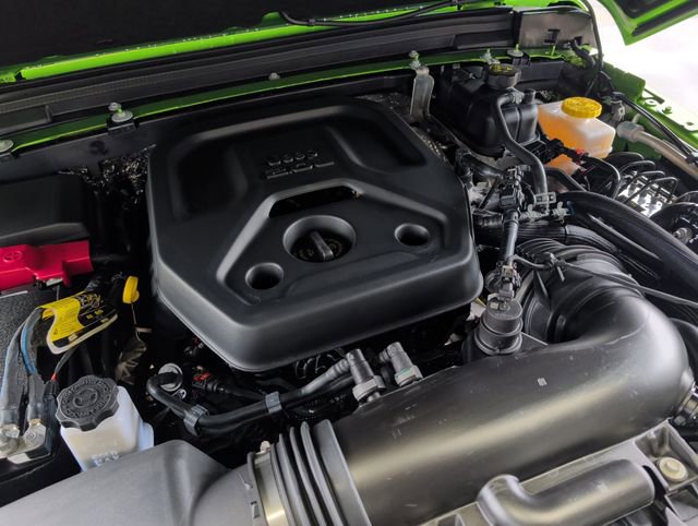 Used 2025 Jeep Wrangler Sport S image 28