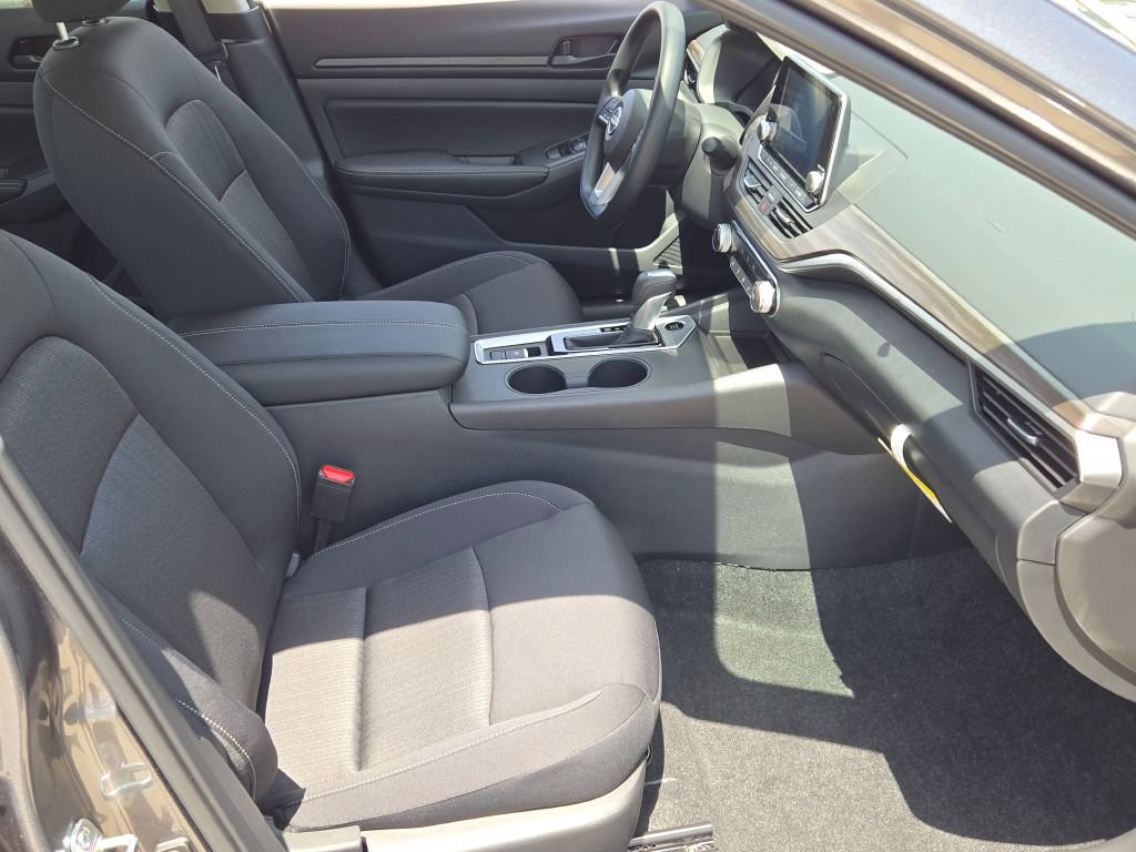 New 2026 Nissan Altima 2.5 SV AWD/4WD image 5
