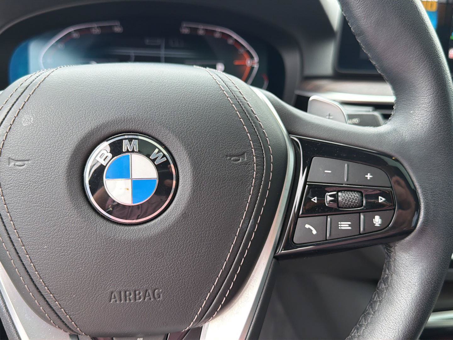 Used 2023 BMW 540i xDrive AWD/4WD image 21
