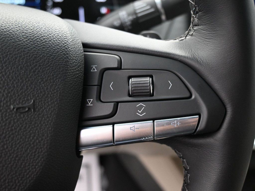 Used 2025 Cadillac CT4 Premium Luxury image 20