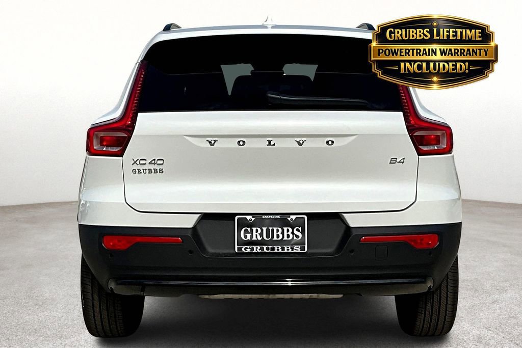 New 2026 Volvo XC40 B4 Plus w/ Protection Package Premier FWD image 7