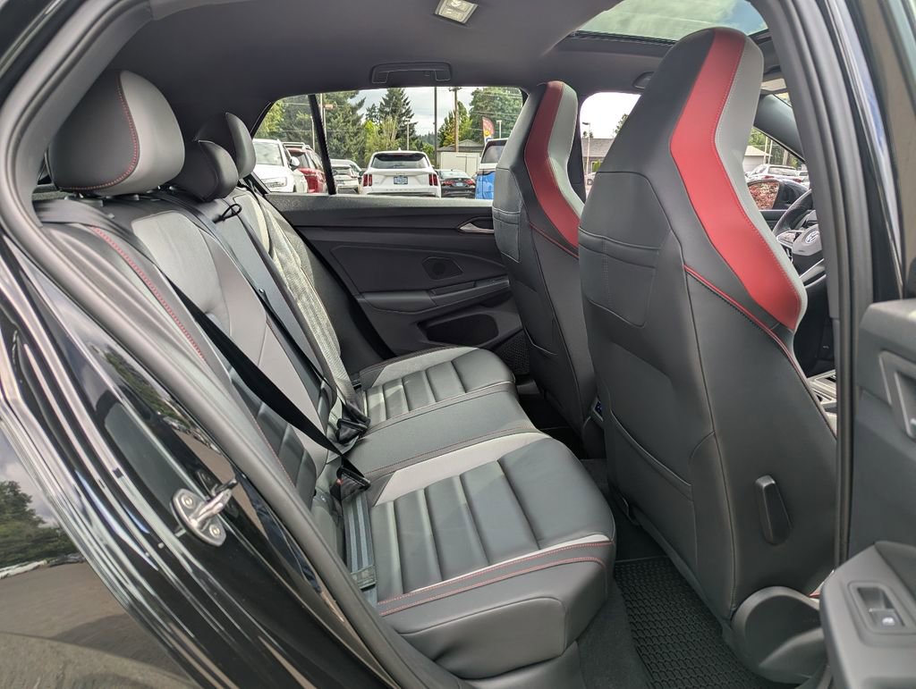 Used 2022 Volkswagen GTI Autobahn FWD image 34