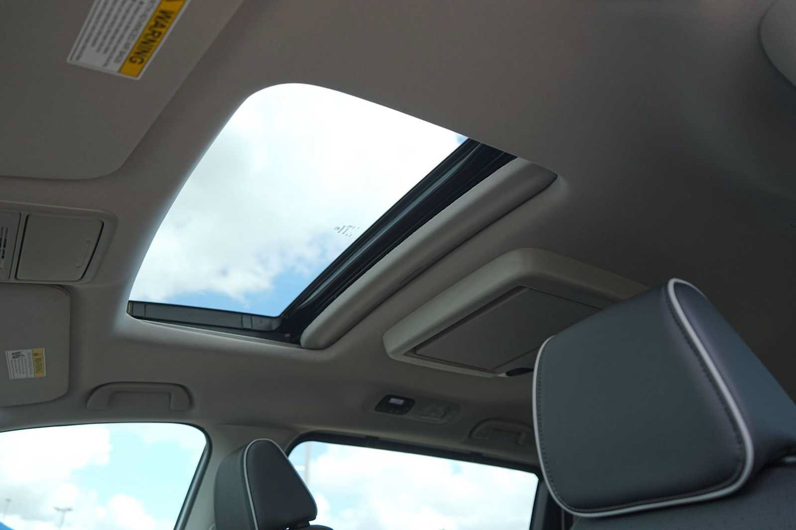 Used 2026 Honda Odyssey Elite image 24