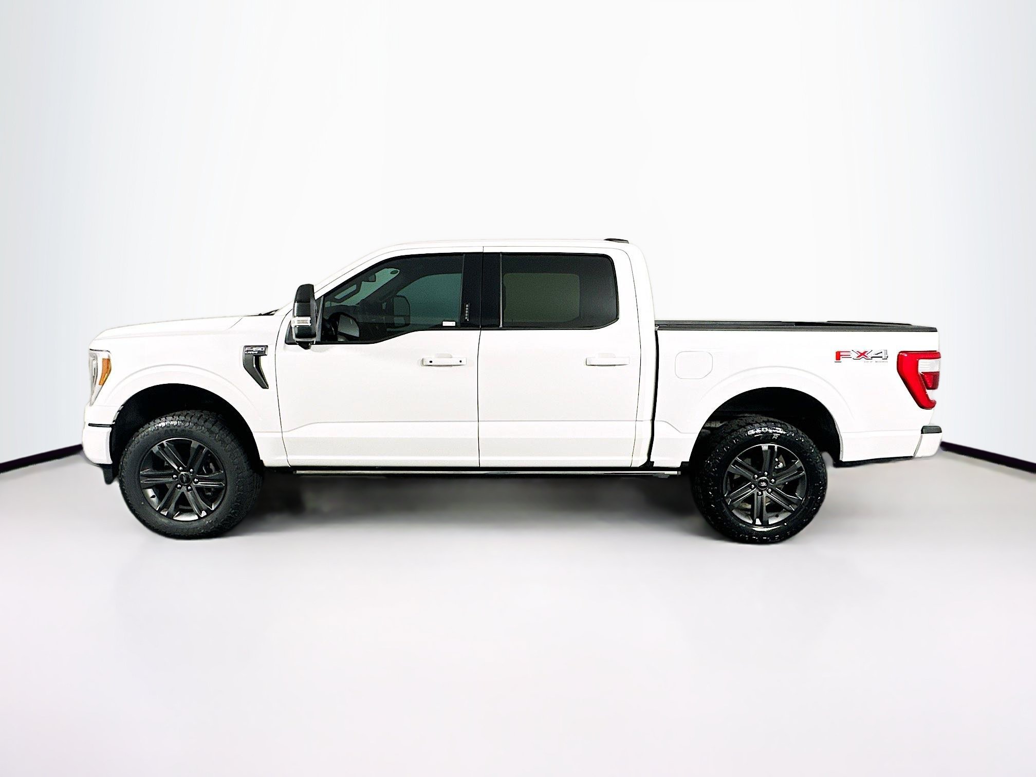 Used 2023 Ford F150 Lariat w/ Equipment Group 502A High AWD/4WD image 4