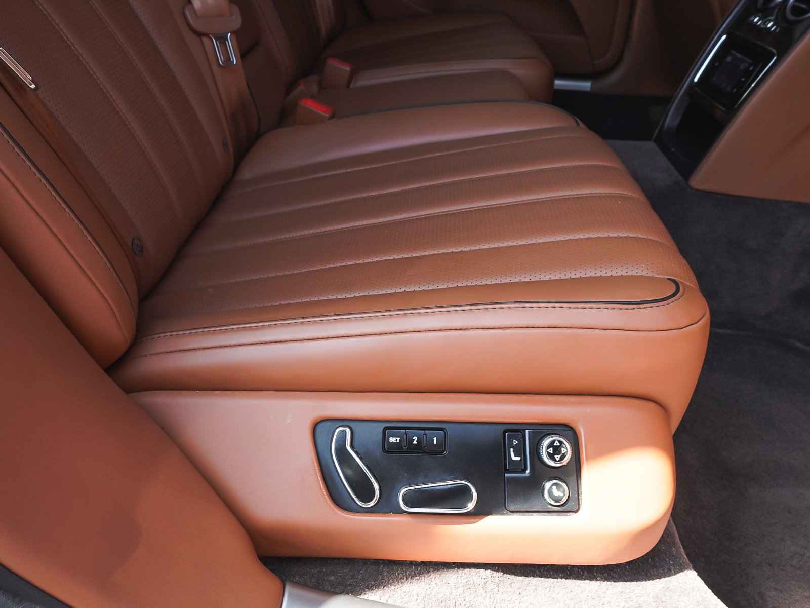 Used 2014 Bentley Flying Spur W12 AWD/4WD image 42