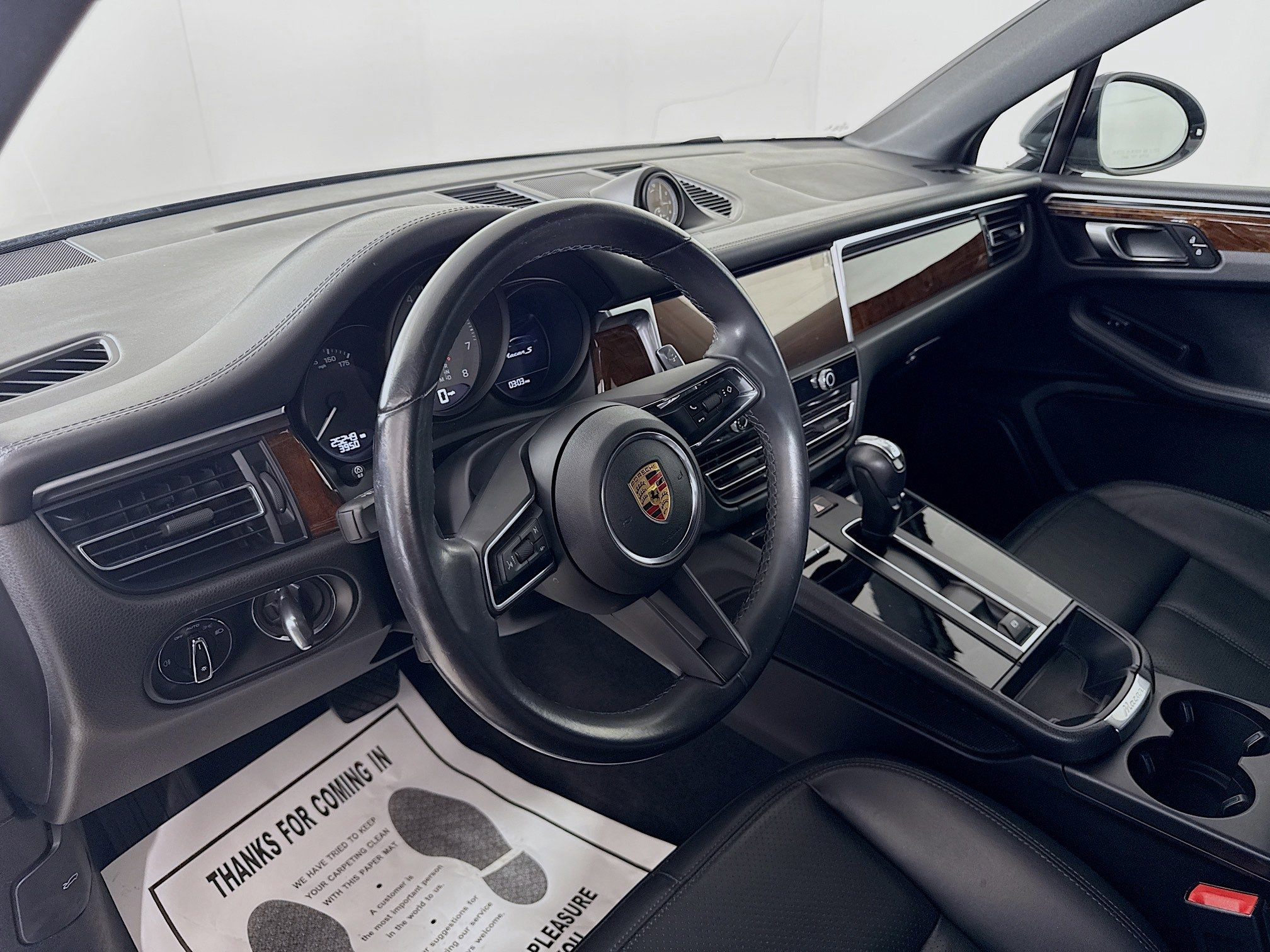 Certified 2022 Porsche Macan S image 4
